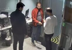 Aranan FETÖ üyesi aile hekimi sahte kimlikle İstanbul Havalimanı'nda yakalandı