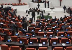 AK Parti'de başörtüsüyle ilgili Anayasa değişikliği mesaisi