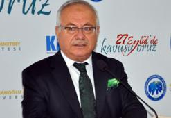 'Vampir' uyarısı yapan rektör istifa etti