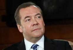 Ukrayna, Rusya’nın eski Başbakanı Medvedev'i arananlar listesine aldı