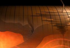 Kuşadası Körfezi'nde peş peşe depremler! İzmir, Aydın ve çevre illerde de hissedildi