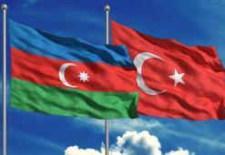 Siyasiler Azerbaycan'ın Bağımsızlık Gününü kutladı
