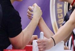 Derya Ceren Çağlayan kimdir? Dünya Bilek Güreşi Şampiyonası Derya Ceren Çağlayan bayrak olayı nedir?