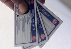 Ehliyet yenileme süresi uzatıldı mı? Eski tip ehliyet yenileme süresi ne zamana uzatıldı? İşte ehliyet yenilemek için gerekli belgeler!