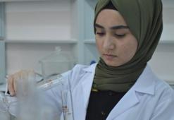 Meslek liseliler çiçekten parfüm üretti, seri üretime geçecek