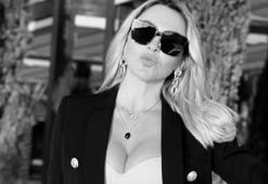 Hadise kulisten bornozlu pozunu paylaştı!