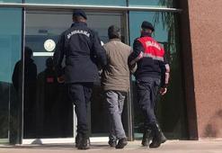 Husumetlisini öldürüp kaza gibi gösterdi, taziyede bulunup, mezarını kazdı