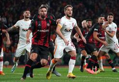Galatasaray deplasmanda Fatih Karagümrük'ü iki golle geçti