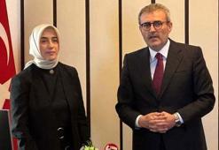 Mahir Ünal, grup başkanvekilliği görevini Özlem Zengin'e devretti