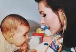 Ünlü oyuncunun kızı paylaştı! 'Annem ne kadar güzelse ben o kadar deliymişim herhalde...'