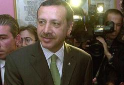 AK Parti'nin iktidara geldiği gün Erdoğan'ın fotoğrafını paylaştılar: '20 yıl önce bugün, bu saatler'