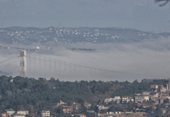 Çanakkale'de boğaz trafiğine 'sis' engeli