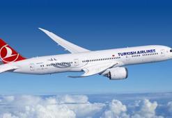 Yolcunun şakası uçakta paniğe neden oldu: Yere atsam patlar!