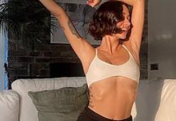 Zeynep Bastık'tan mini şortlu pozlar! Kendini bakın kime benzetti