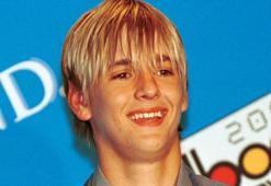 Rap şarkıcısı Aaron Carter küvette ölü bulundu!