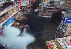 İşlettiği büfeyi soymak isteyenleri silahla kovaladı!