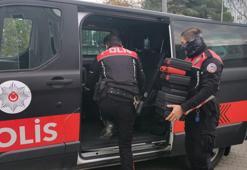Durdurulan minibüste 10 tabanca ele geçirildi; 2 gözaltı