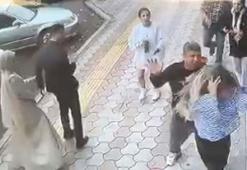 Kaldırımda yürüyen 2 kızı taciz edip, darbetti