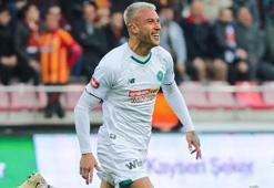 Beşiktaş, Süper Lig'in golcü stoperini hedefine aldı!