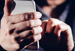 Doktor, kız öğrencileri gizlice videoya çekmiş! Cep telefonunda tespit edildi