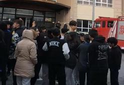 Büyükçekmece'de okulda deney tüpü patladı! Yaralı öğrenciler var