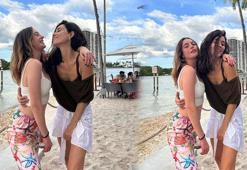 Melis Sezen ve Cansu Dere'den sahil pozları!