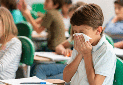 Grip geldi sınıflar boş kaldı! Okullarda salgın tehlikesi