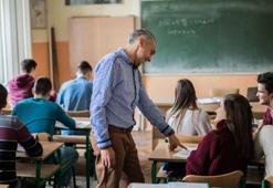 Sözleşmeli öğretmene kadro verilecek mi? Sözleşmeli öğretmen kadroya alınınca maaşı artacak mı? Detaylar belli oldu! İşte sözleşmeli personele kadro düzenlemesi!