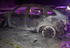 Ankara'da otomobil bariyere çarpıp alev aldı: 3 ölü, 1 yaralı