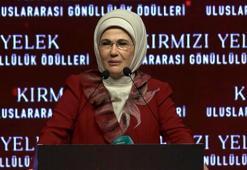 Emine Erdoğan 'Kırmızı Yelek Uluslararası Gönüllülük Ödül Töreni'ne katıldı