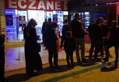 Hastalıklar artınca eczanelerde uzun kuyruklar oluştu
