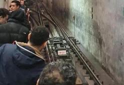 Kirazlı-Başakşehir ve Bahariye-Olimpiyat metro hatlarında elektrik kesintisi, seferler durdu