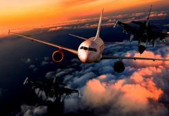 F-16 pilotları dehşete düştü! Havada tur atan hayalet uçağın yanına gidince gördüler