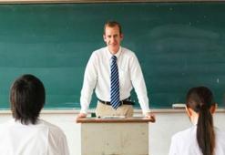 Edebiyat Öğretmeni Maaşları 2003: En yüksek, en düşük edebiyat öğretmeni maaşı ne kadar? Edebiyat Öğretmenleri ne kadar maaş alıyor?