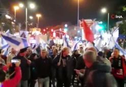 İsrail'de hükümet karşıtları sokağa çıktı