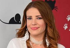 Esra Sönmezer: Kimseyle aynı yatakta uyumuyorum!