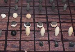 Kazı çalışmasında ortaya çıktı! 5 bin yıllık oyunun gizemi çözülemiyor