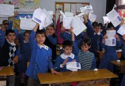 Karne hediyesi fikirleri-önerileri 2023! İlkokul 1.2.3.4.5. sınıf, ortaokul ve lise öğrencilere karne hediyesi ne alınır, öğrencilere ne hediye alınır?