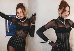 Serenay Sarıkaya'nın ayakları sosyal medyayı salladı!