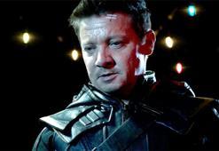 Jeremy Renner ölümden döndü! 30'dan fazla kemiğinde kırık var