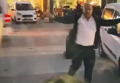 Antalya'da otobüsün peşinden koşan yolcuya sinirlenip seferi yarım bıraktı