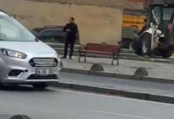 Sancaktepe'de yolda yürüyen eşine peş peşe ateş ederek yaraladı