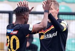 İstanbulspor iki haftada 8 gol yedi Kayserispor 7.sıraya kadar geldi