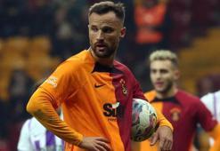 Galatasaray'da iki ayrılık birden! İşte Van Aanholt ve Seferovic'in yeni takımları