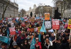 İngiltere’de son 10 yılın en büyük grevi! Yarım milyon kişi sokağa indi