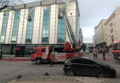 Bahçelievler'de iş merkezinde yangın