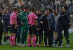 Ali Palabıyık'ın kararları olay yarattı Jorge Jesus maçtan sonra çıldırdı! Verilmeyen gol ve penaltı tepkisi