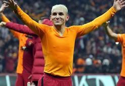Torreira yıldız futbolcuyu takibe aldı Galatasaray taraftarlarını heyecan sardı