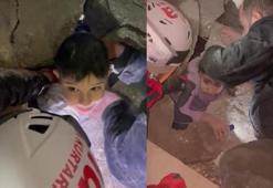 Ayaz ve ablası Ece Su, enkaz altından kurtarıldı! İşte o anlar