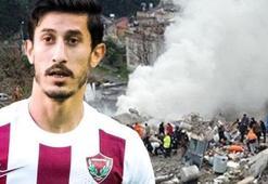 Şoka girdi! Önce annesini enkaz altından çıkardı sonra çıplak ayakla yürürken bulundu